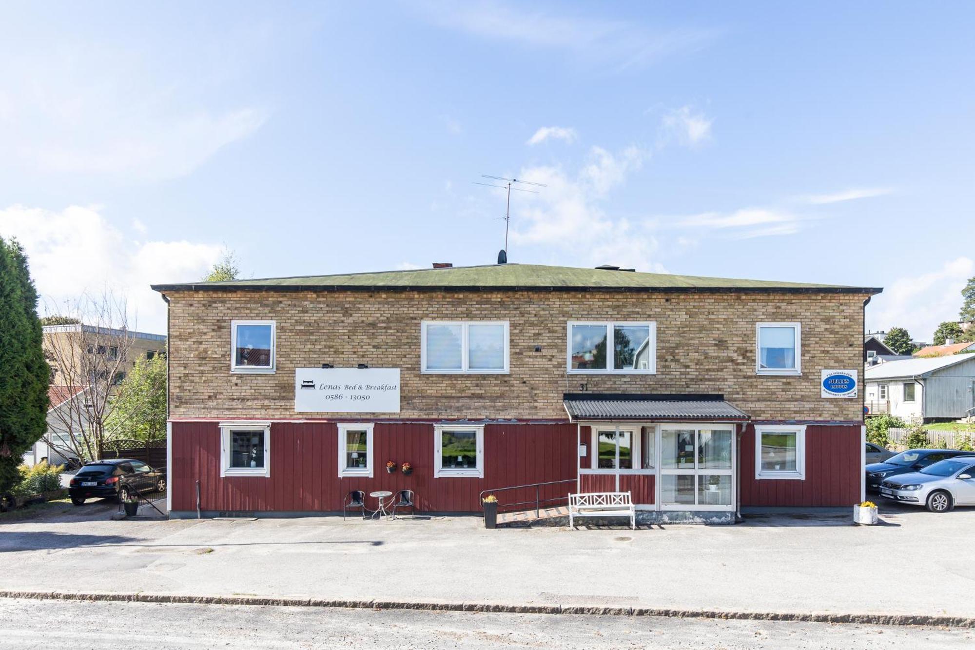 Lenas Bed & Breakfast Bed and Breakfast Degerfors Esterno foto